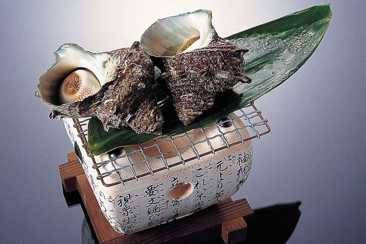 画像：サザエのつぼ焼き