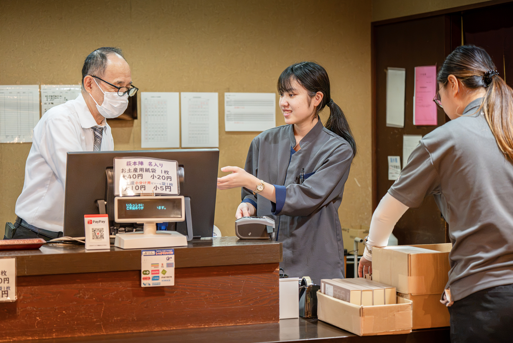 画像：スタッフの様子8
